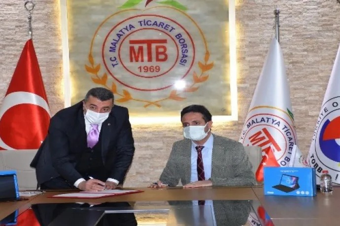 TOBB'dan öğrencilere tablet desteği