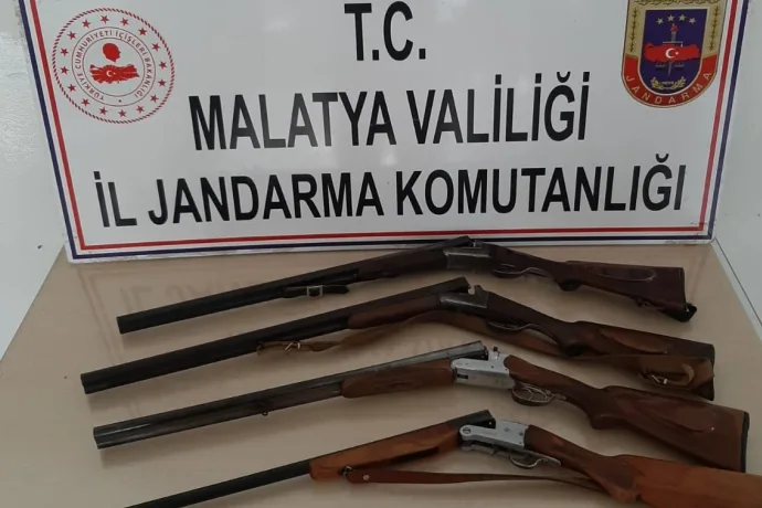 Ruhsatsız 4 Av Tüfeği ele geçirildi