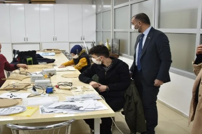 Engellilere yönelik kurslar devam ediyor