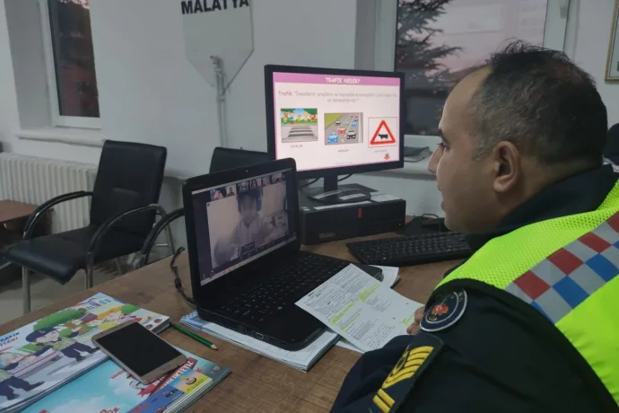 Jandarma dan eğitim semineri  video