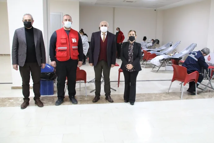 BATTALGAZİ BELEDİYESİ’NDEN TÜRK KIZILAYI’NA KAN DESTEĞİ