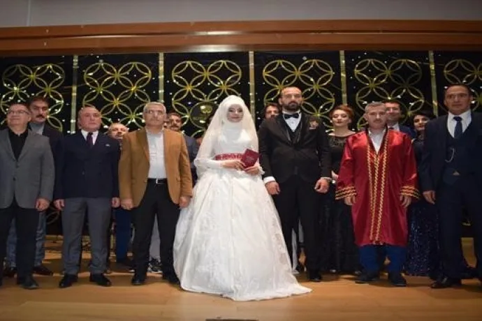 Gazeteci Aladağ ailesinin mutlu günü