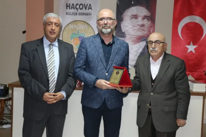 Gazeteci-Yazar M. Duran Özkan ‘Hasan Sabbah’ın Fedaisi Tahir’ Kitabını Tanıttı