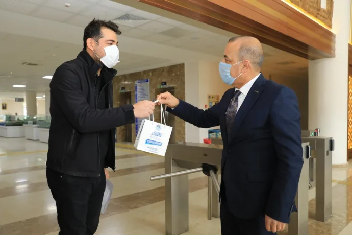 BATTALGAZİ BELEDİYESİ’NDEN KANDİL İKRAMI