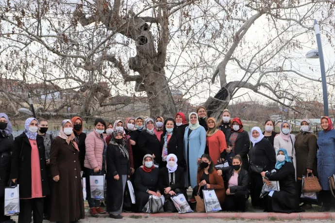 BATTALGAZİ’DE BAŞARILI KURSİYERLER İSPENDERE’Yİ GEZDİ