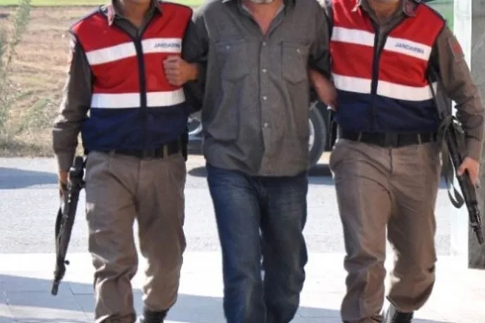 FETÖ'DEN ARAMASI BULUNAN ŞAHIS YAKALANDI