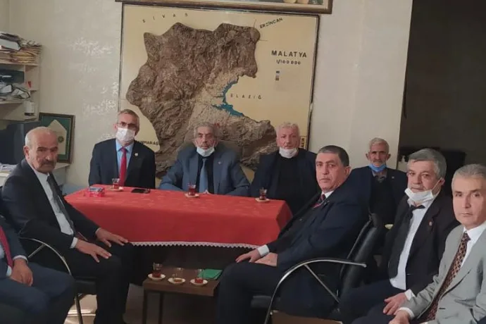 Başkan Kaya Türkiye Muhtarlar Derneğini ziyaret etti.
