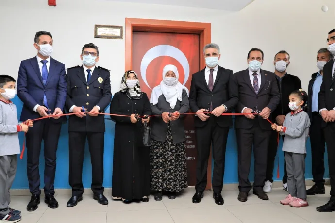 ŞEHİT HAMDİ DİKMEN’İN İSMİ KÜTÜPHANE’DE YAŞATILACAK