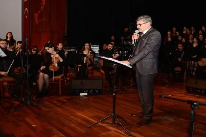Emniyet Müdürü Dağdeviren Neşet Ertaş için şiir yazdı