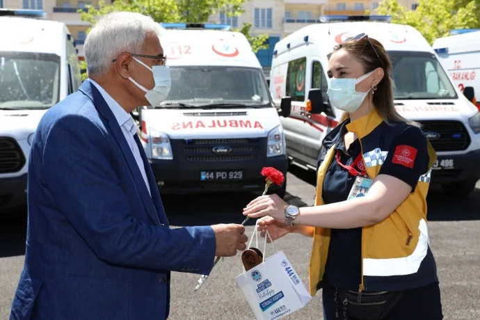 BAŞKAN GÜDER’DEN TRAFİK HAFTASI ZİYARETLERİ