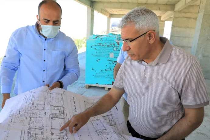 BAŞKAN GÜDER: “KÜTÜPHANEMİZİ KISA SÜREDE GENÇLERİMİZİN İSTİFADESİNE SUNACAĞIZ”