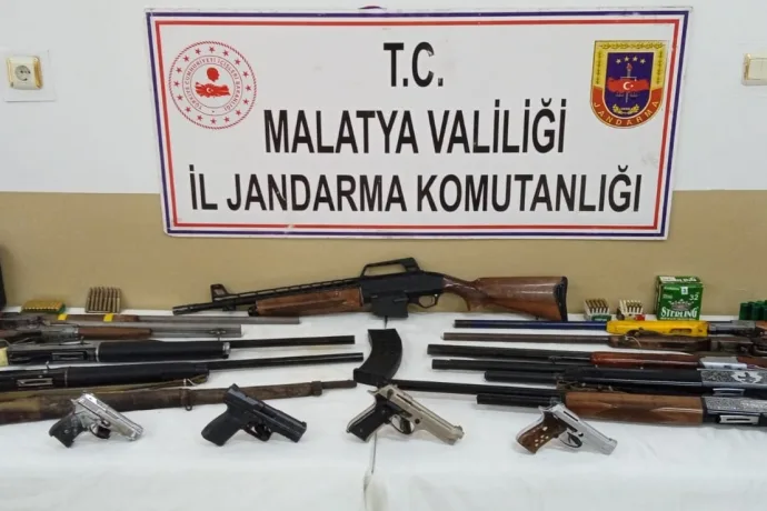Jandarmadan silah operasyonu