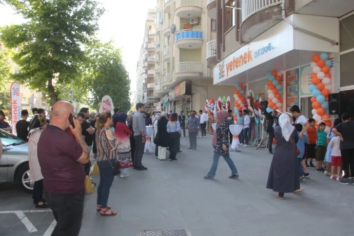 “Yetenek Akademi Çoşku ile Açıldı”