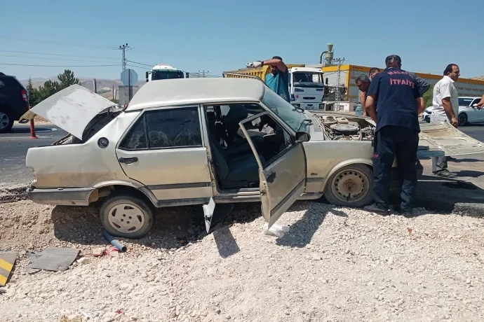 Malatya'da iki otomobil çarpıştı: 12 yaralı