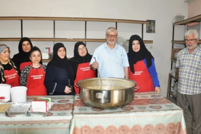 Yetimler Kervanı'ndan Aşure Etkinliği