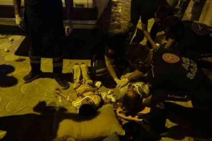 Malatya'da alkollü sürücü kaldırımda yürüyenlerin arasına daldı: 5 yaralı