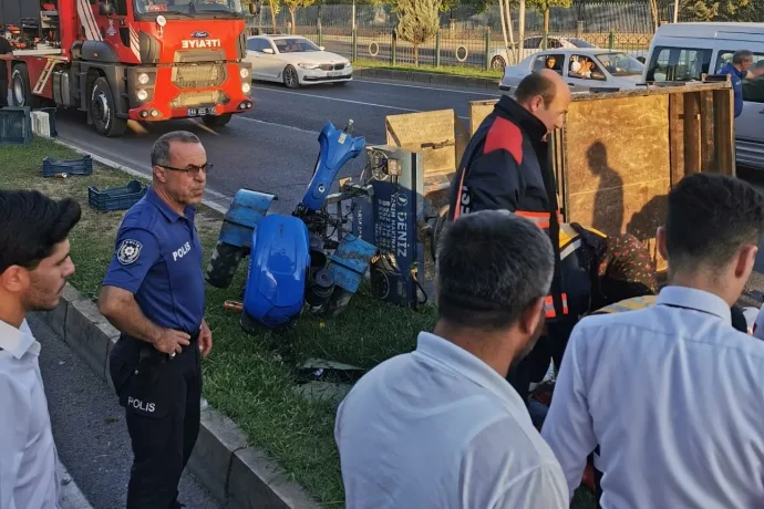 Çapa motoru devrildi! 2 kişi yaralandı