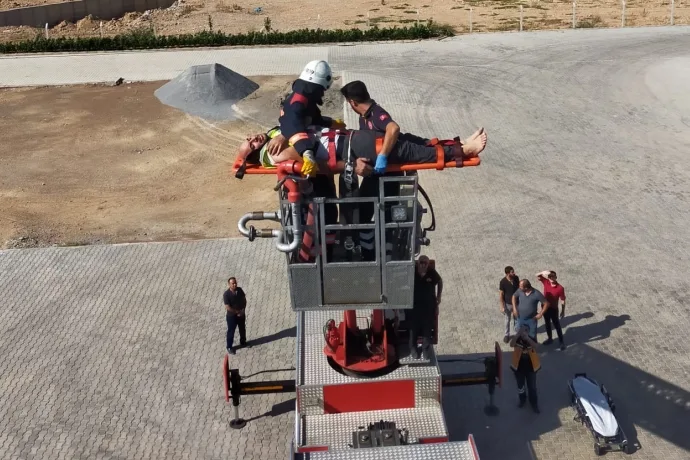 Malatya'da Baca Tamiri Yaparken Elektrik Akımına Kapıldı