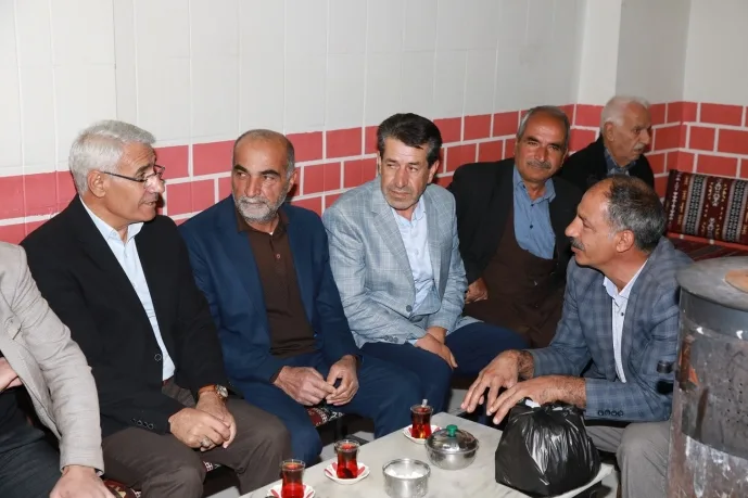 BAŞKAN GÜDER, ESNAFLARIN SIKINTILARINI DİNLEDİ