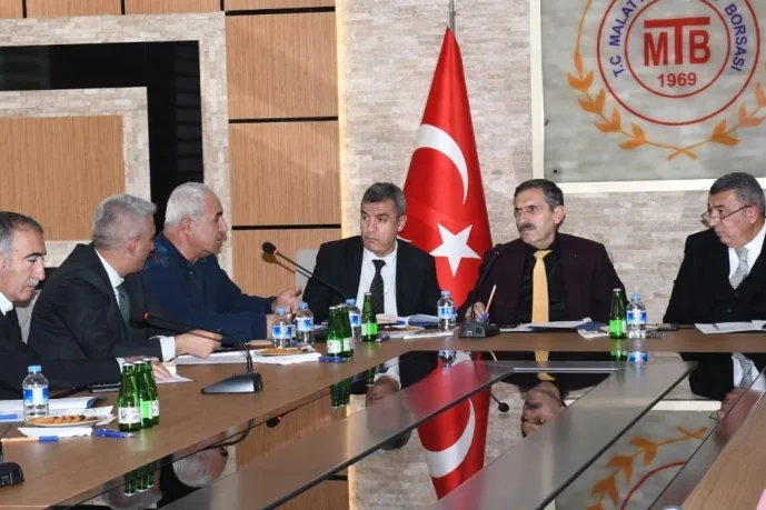 Kayısıda Yeni Pazar Yeri Arayışı