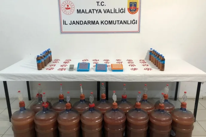 Jandarma Suçlulara Geçit Vermedi