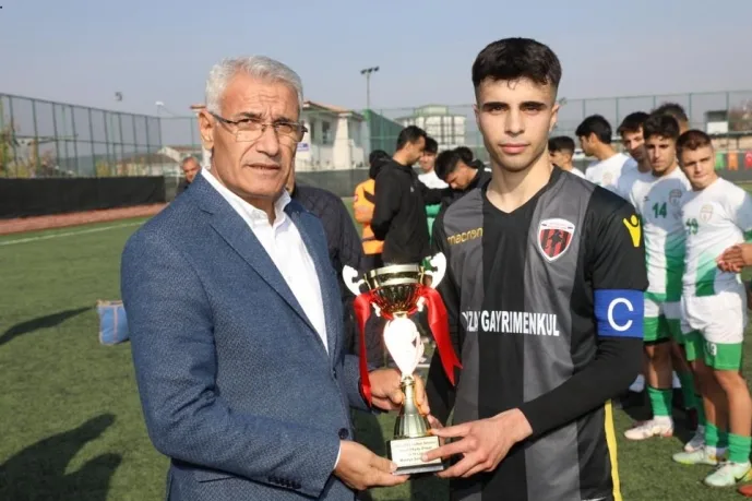 BAŞKAN GÜDER, MALATYA ŞAMPİYONUNU TEBRİK ETTİ