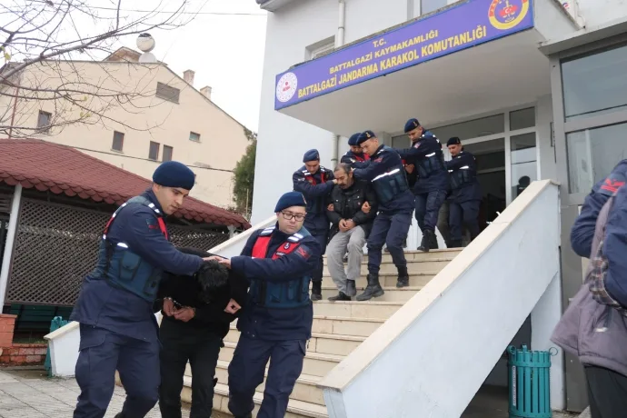 Terör soruşturmasında 2 tutuklama