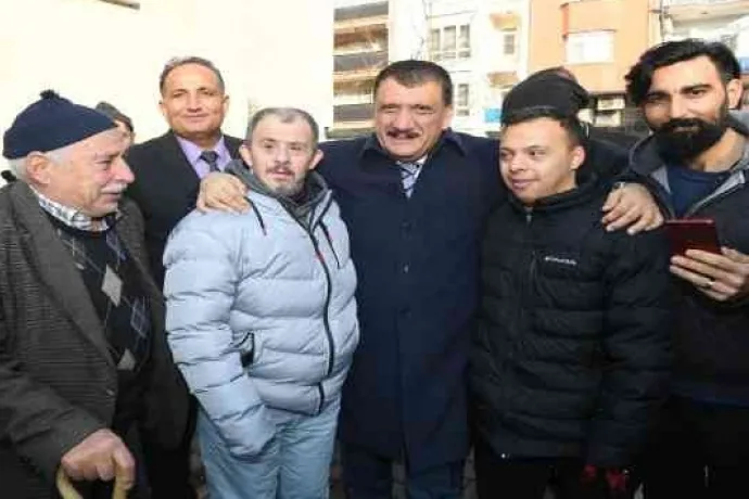 Başkan Gürkan'dan engellilere özel önem