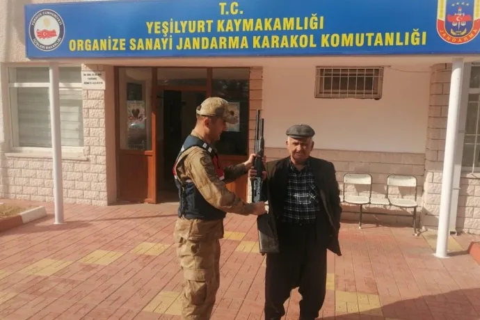 Malatya'da 3 Çocuk Av Tüfeği Çaldı