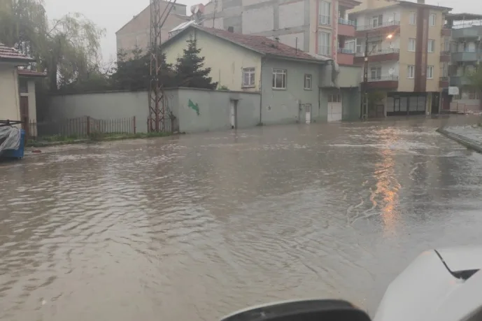 Malatya'da Sokaklar Göle Döndü