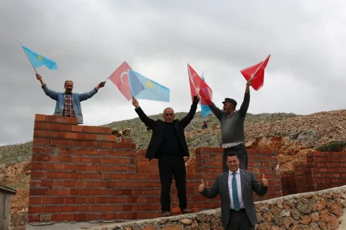 İYİ Partili Göçmez “Tütündeki sorunu çözeceğiz, kaldıracağız.”