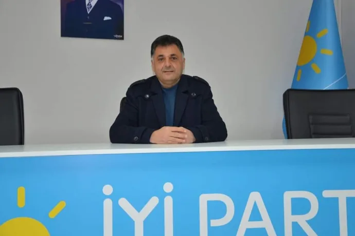 İZZET LEVENT ADAYLIĞINI AÇIKLADI