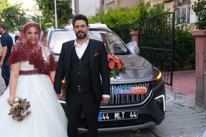 Başkan Gürkan'ın Makam Aracı TOGG Gelin Arabası Oldu