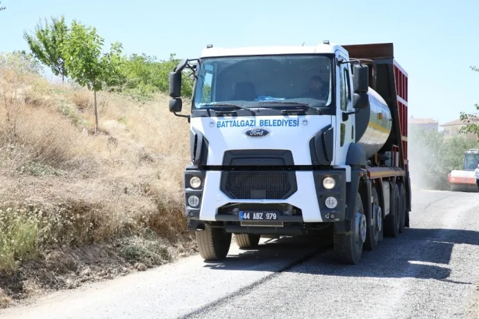 BATTALGAZİ’DEKİ ULAŞIM YATIRIMLARI YÜZ GÜLDÜRÜYOR