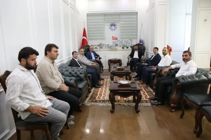 HÜDA-PAR Mersin Milletvekili Dinç Malatya'da