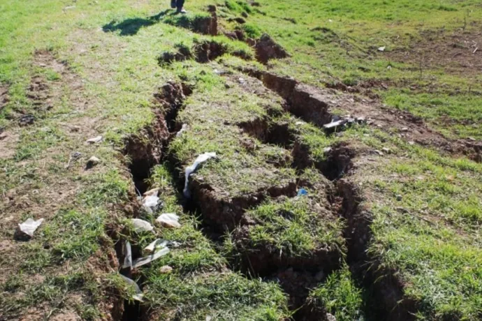Malatya fayı tek seferde kırılırsa kaç büyüklüğünde deprem üretir?