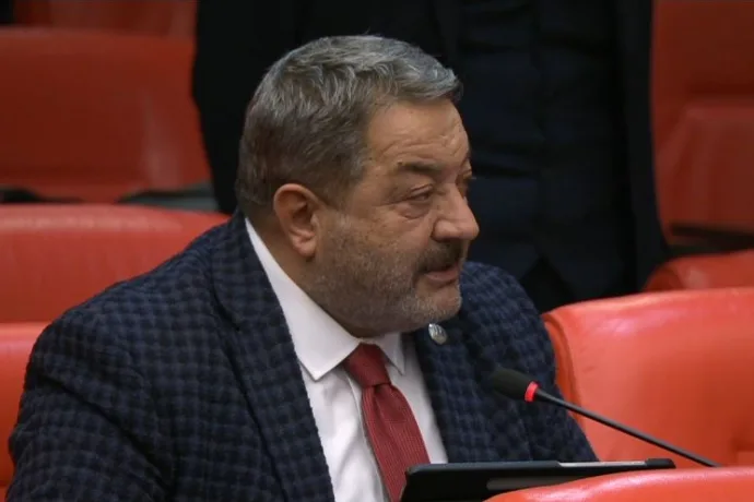 Fendoğlu’ndan Adliye için Yeşilyurt Belediye binası öneri