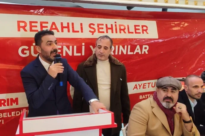 Yeniden Refah Partisi Encümen Aday Adayı Mustafa Fırat Tanıtım toplantısı düzenledi