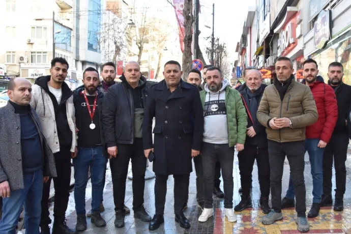 Başkan Sadıkoğlu: “Dönüşüme değil, zamansız ve plansız yıkıma karşıyız”