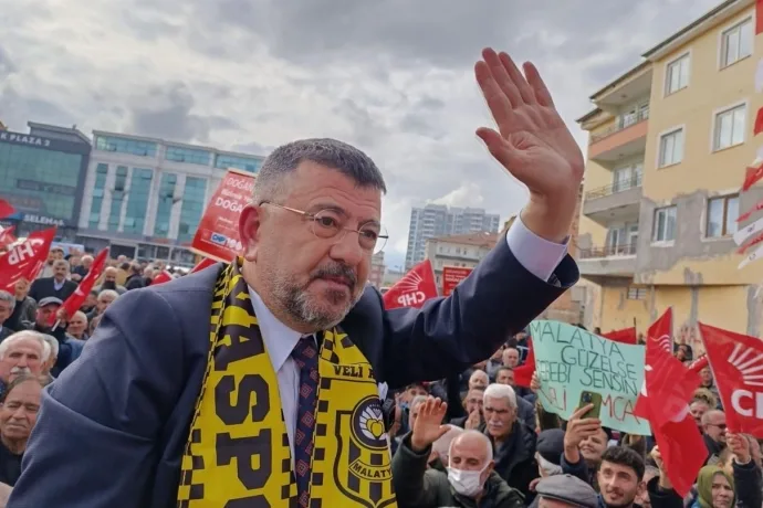 Malatya Büyükşehir Adayı Ağbaba: "Belediyede Onlar İşe Girecek!"
