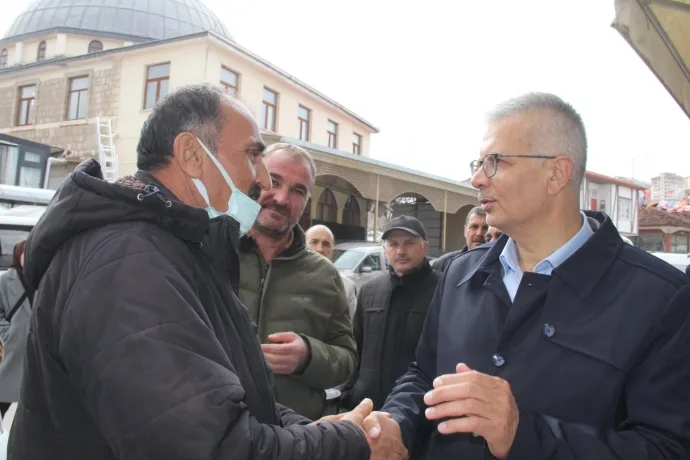 Prof. Dr. Gezer: “İktidarıyla, ana muhalefetiyle küme düşürülmüş bir Malatya var”