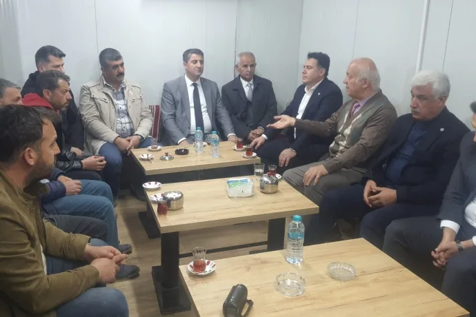 İYİ PARTİ’Lİ ADAYLAR ÇELİKHANLILAR DERNEĞİNİ ZİYARET ETTİ