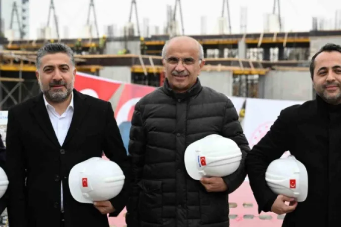Malatya Çarşı merkezinde inşaatlar yükseliyor, umutlar yeniden yeşeriyor