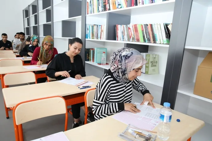 Battalgazi Belediyesi’nden gençlere ücretsiz LGS ve YKS kampı