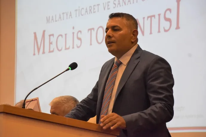 Sadıkoğlu: “TMO, kayısıda taban fiyat belirleyerek ürün alımı yapmalı”