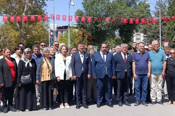 CHP 30 Ağustos’u kutladı