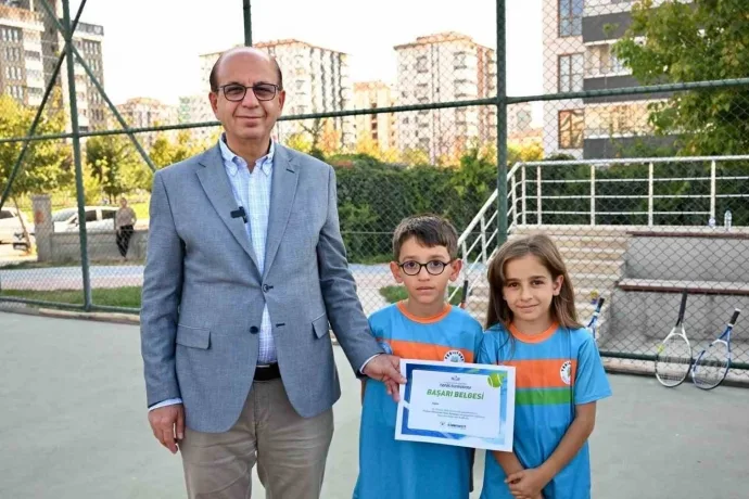 Yeşilyurt’ta tenis turnuvası heyecanı yaşandı