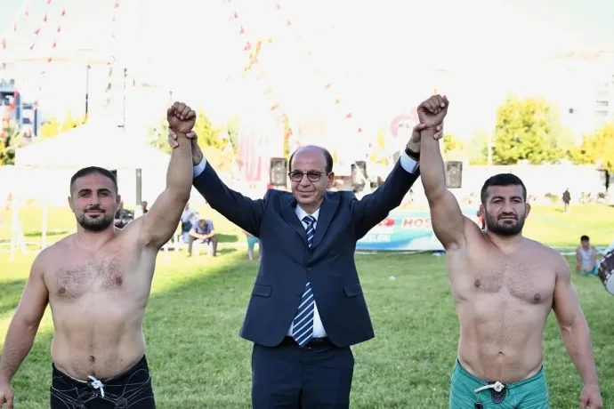 19.Uluslararası Turgut Özal Karakucak Güreşleri tamamlandı