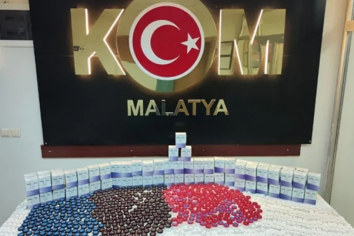 Malatya’da 2 bin 46 adet cinsel içerikli sahte ürün ele geçirildi