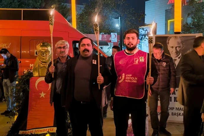 Cumhuriyet Halk Partisi’nden Ata’ya Saygı Nöbeti